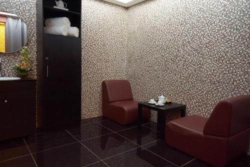 Ruang duduk di Rose Park Hotel - Al Barsha, Opposite Metro Station