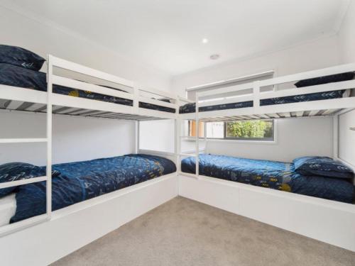 Двухъярусная кровать или двухъярусные кровати в номере Palmerston