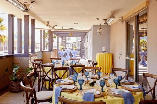 Restaurant ou autre lieu de restauration dans l'établissement Kimpton Shorebreak Huntington Beach Resort by IHG