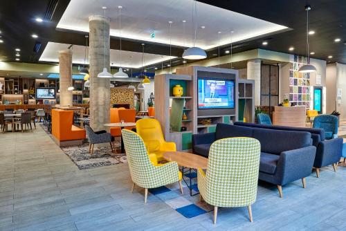 Holiday Inn Manchester - City Centre, an IHG Hotel Image