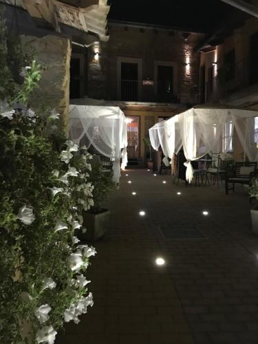 Fotografie z fotogalerie ubytování Locanda Il Cortile v destinaci Vignale