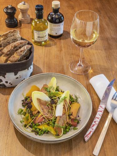 Mad på pensionatet eller i nærheden