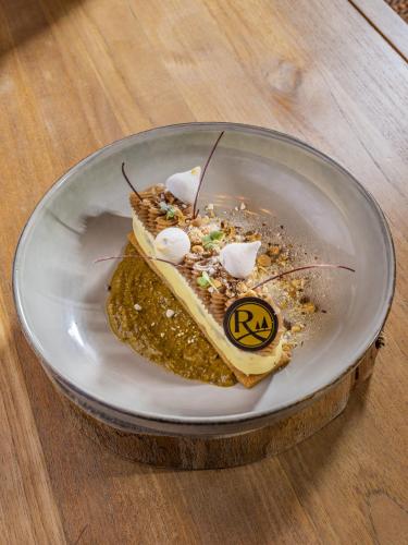 Mad på pensionatet eller i nærheden