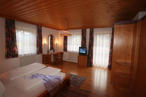 Ένα ή περισσότερα κρεβάτια σε δωμάτιο στο Appartementhaus Salzmann