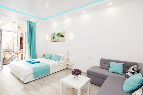 Galeriebild der Unterkunft Austrian Lviv Apartments in Lwiw