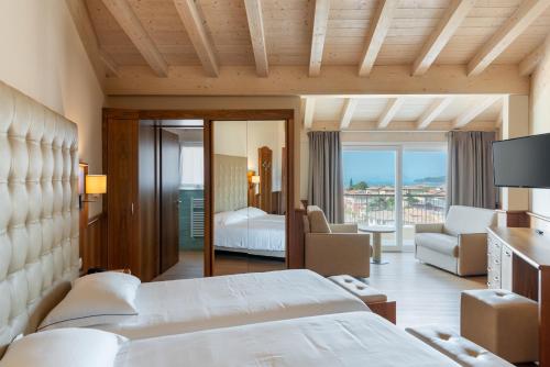 Gallery image of Hotel Palme & Suite in Garda