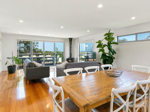 Gallery image of Olive Grove in Smiths Beach