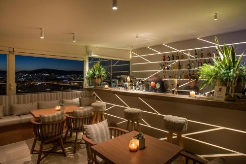 Green Suites Boutique Hotelにあるバルコニーまたはテラス