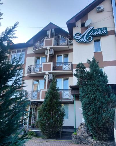 El edificio en el que está el resort