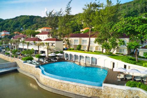 Kolam renang di atau dekat dengan Mercure Vung Tau Resort