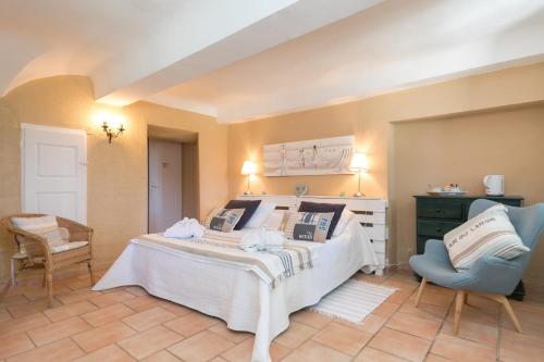 Fotografie z fotogalerie ubytování Chateau Nestuby v destinaci Cotignac