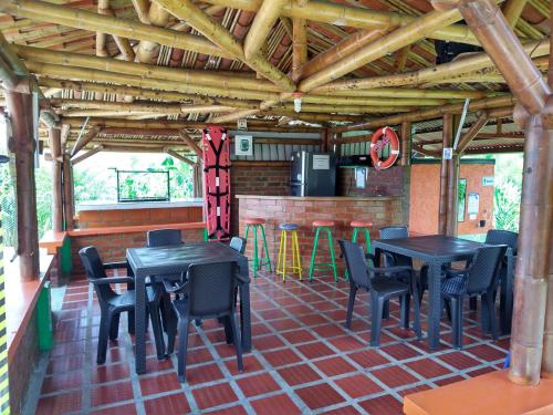 A restaurant or other place to eat at Finca La Gaviota