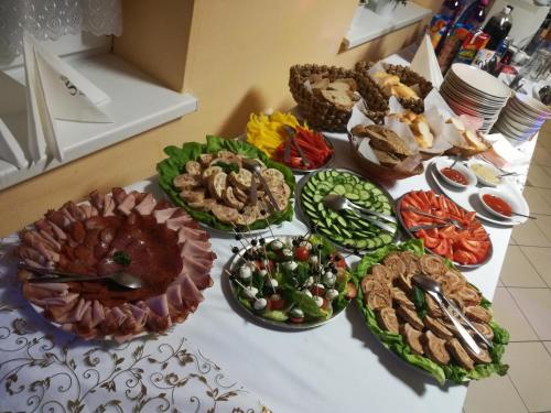 Jídlo v penzionu – hostince nebo okolí