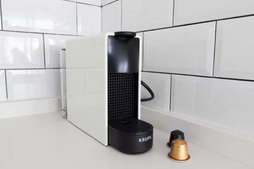 GoToSeville FERIA APARTMENTSにあるコーヒーまたはお茶