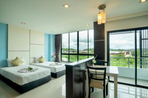 Gallery image of CA Hotel and Residence Phuket - SHA Extra Plus in Phuket Town