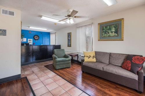 Rodeway Inn – Photos 5