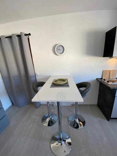 Fotografie z fotogalerie ubytování Ferienwohnung Lappano - Losheim am See v destinaci Bachem