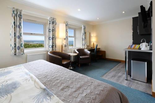 Gallery image of Woodland Bay Hotel in Girvan