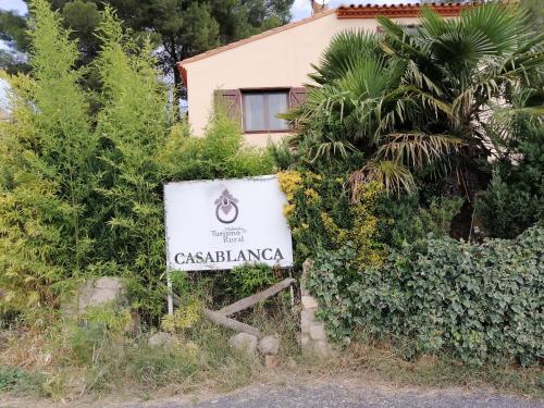 Certificato, attestato, insegna o altro documento esposto da Casa Blanca