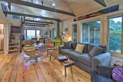 Gallery image of Secluded Pisgah National Forest Retreat with Views! in Brevard