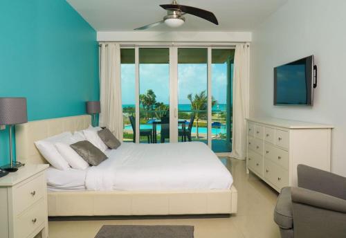 Cama ou camas em um quarto em Special apartment with sea views