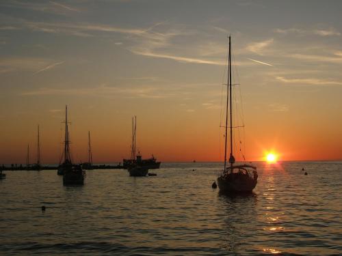 TAMARIS, 600 m from the beach