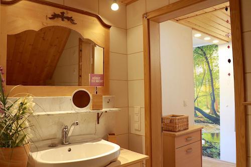 Koupelna v ubytování Urlaub in Crottendorf für bis zu 8 Personen