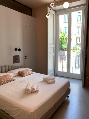 Gallery image of Luciani 33 luxury rooms in Salerno