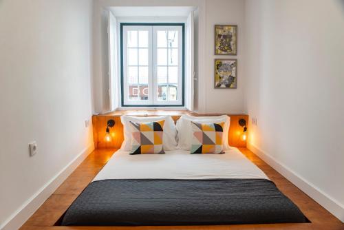 Chiado Oasis with Private Garden by NestAtLisbon