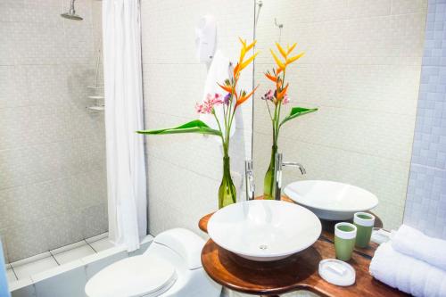 A bathroom at Casa de Palos Boutique