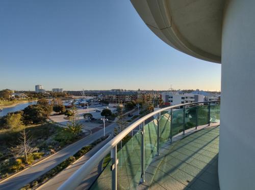 Imagen de la galería de A 406 FANTASTIC OCEAN BEACH and MARINA VIEW APT - MANDURAH, en Mandurah