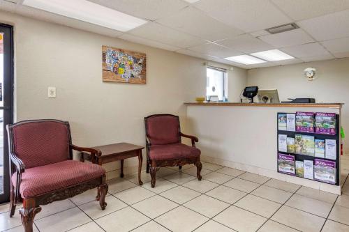 Econo Lodge Sebring – Photos 5