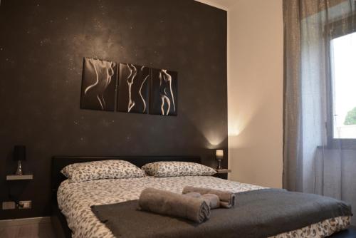 Sunny Rome Sexy Grey & Cool Blue