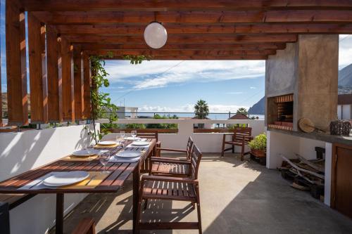 Fotografie z fotogalerie ubytování Madeira Surf Camp v destinaci Porto da Cruz