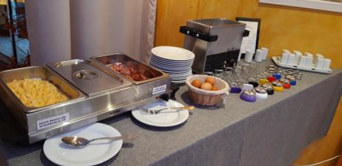 ホテルの敷地内または近くでの食事または食べ物