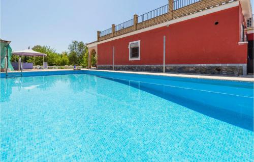 Piscina de la sau aproape de 3 Bedroom Lovely Home In Olivares