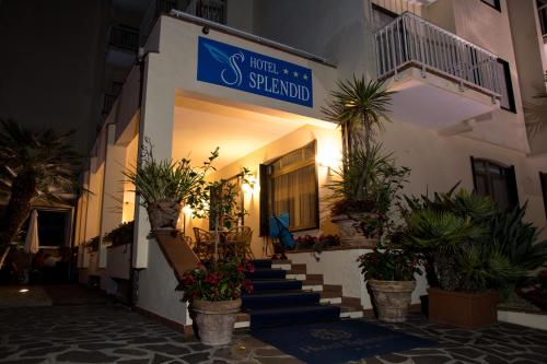 Fotografie z fotogalerie ubytování Hotel Splendid v destinaci Diano Marina