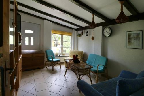 Galeriebild der Unterkunft Ferienwohnung im historischen Bauernhaus in Neuendorf Heide