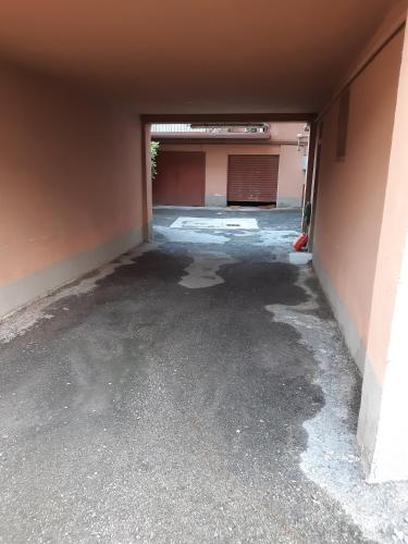an empty parking lot in a garage at La Duchessa in Alba