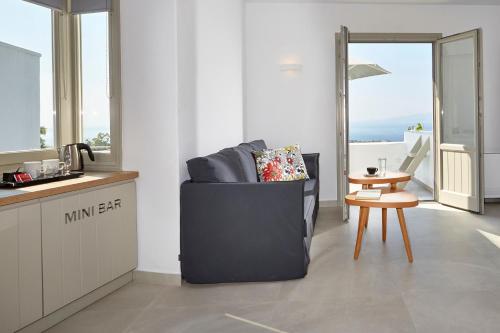 Un lugar para sentarse en Aperanto Suites