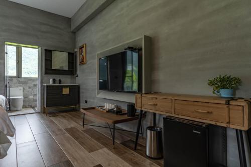 Una cocina o zona de cocina en 靜樹湖民宿Jing Shuhu B&B