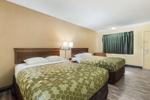 Gallery image of Econo Lodge in Saint Robert