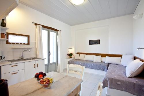 Paros Apartments photo 2