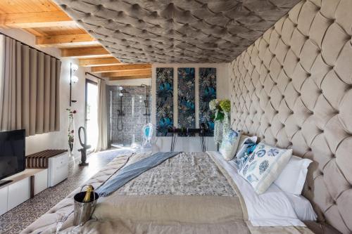 Royal Superior Suite