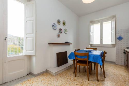 3 bedrooms appartement with enclosed garden and wifi at Ceraso