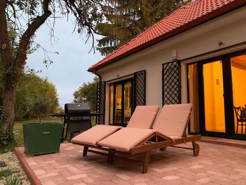 Luxury Cottage by Little Danube - Pista & Magduska