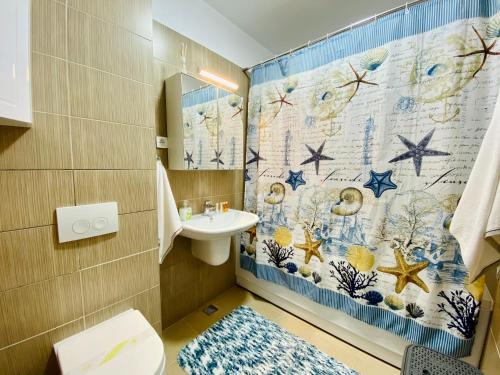 Kupatilo u objektu Snagov Lake Apartments - Club Lac Snagov