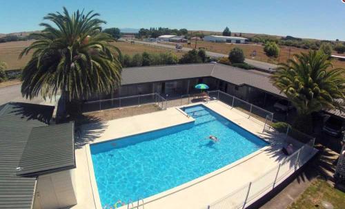 Πισίνα στο ή κοντά στο Thornton Lodge Motel