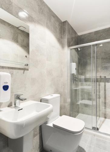 Green View Hotel Near Dartfordにあるバスルーム