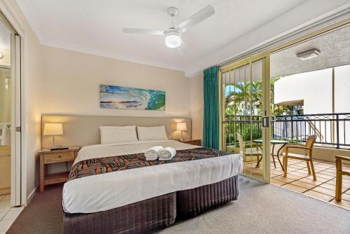 Gallery image of Golden Riviera Absolute Beachfront Resort in Gold Coast